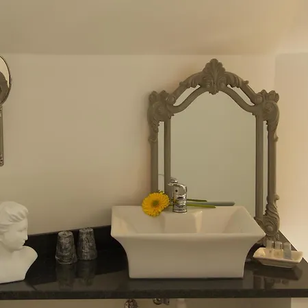 Imperium Village Apartment *